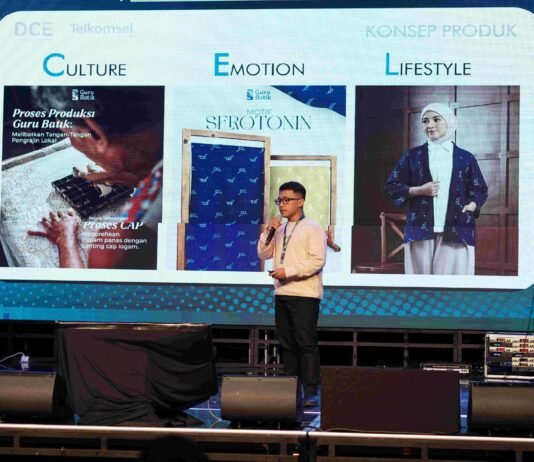 Telkomsel Tuntaskan DCE Academy & Summit 2026, Dorong UMKM Lokal Naik Kelas dengan Pemanfaatan AI Telkomsel menggelar DCE Academy & Summit 2026 di Bandung untuk memperkuat daya saing UMKM melalui pemanfaatan teknologi AI. Foto: Harnas.id
