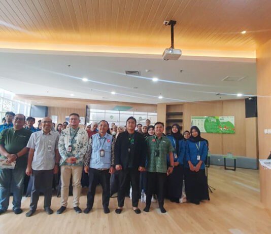 Pegadaian Bidik Mahasiswa Jadi Lebih Melek Uang, Literasi Keuangan Dibawa Langsung ke Kampus Peserta mengikuti talkshow literasi keuangan yang diselenggarakan PT Pegadaian (Persero) melalui program Pegadaian Peduli (Dok. Pegadaian)