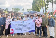 Rangkaian ICEMAI 2026, Kampus, Pemerintah, dan Warga Bangun Ekonomi Berkelanjutan di Huntap Sumbermujur Delegasi mahasiswa IBI Kesatuan Bogor berpartisipasi dalam kegiatan pengabdian masyarakat dan workshop ICEMAI 2026 di Huntap Sumbermujur, Lumajang. (Dok. Harnas.id)