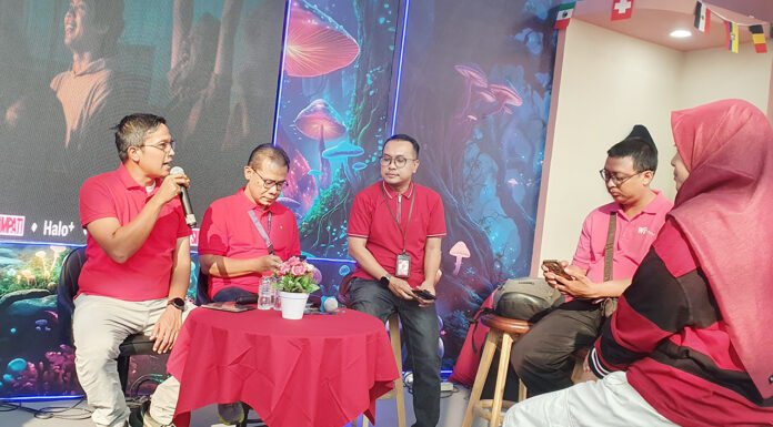 Jakarta Fair Kemayoran Masuk Pekan Terakhir, Booth Telkomsel Masih Tebar Promo dan Aktivasi Seru Booth Telkomsel menghadirkan berbagai promo dan aktivitas pelanggan di Jakarta Fair Kemayoran 2026. (Dok. Telkomsel)