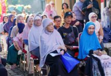 DKPP Kota Bogor Mulai Intervensi Daerah Rawan Pangan, 76 Warga Kebon Kalapa Terima Bantuan Penyaluran bantuan pangan kepada warga penerima manfaat di Kelurahan Kebon Kalapa, Kota Bogor. Foto: Ano Suwarno