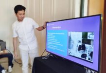 Stroke Iskemik Bisa Dicegah, Dokter Eka Hospital Depok Jelaskan Solusi Intervensi Vaskular dr. Tom Christy Adriani, Sp.B, Subsp.BVE (K), Dokter Spesialis Bedah Vaskular Eka Hospital Depok saat memberikan edukasi mengenai pencegahan stroke iskemik (Dok. Eka Hospital)