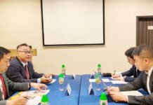 Polri dan Kepolisian Tiongkok Saling Serahkan Buronan, Kejar Pelaku Tak Kenal Batas Negara Proses Serah Terima Buronan dalam Kerja Sama NCB Interpol Indonesia dan Kepolisian Republik Rakyat Tiongkok (Dok. Polri)