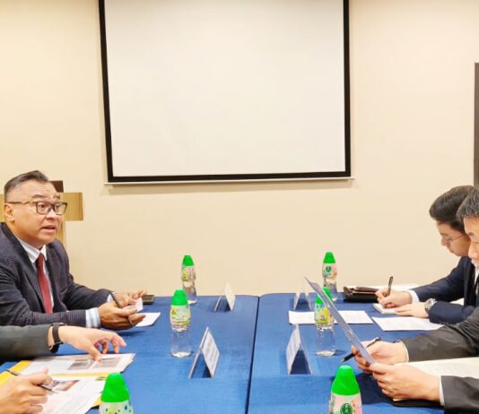 Polri dan Kepolisian Tiongkok Saling Serahkan Buronan, Kejar Pelaku Tak Kenal Batas Negara Proses Serah Terima Buronan dalam Kerja Sama NCB Interpol Indonesia dan Kepolisian Republik Rakyat Tiongkok (Dok. Polri)