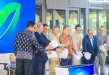 Dedie Rachim Bicara Sampah Jadi Energi: Daerah Tak Bisa Dibiarkan Menanggung Beban Sendiri Wali Kota Bogor Dedie A. Rachim saat menghadiri diskusi pengelolaan sampah berbasis Waste to Energy. Foto: Pemkot Bogor