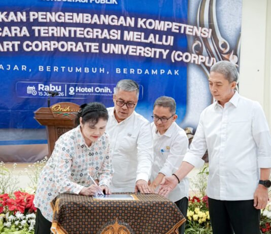 B-Smart CORPU Diluncurkan, Pemkot Bogor Siapkan ASN Adaptif di Era Digital Wali Kota Bogor bersama jajaran Pemkot saat peluncuran B-Smart CORPU sebagai program pengembangan kompetensi ASN. Foto: Pemkot Bogor