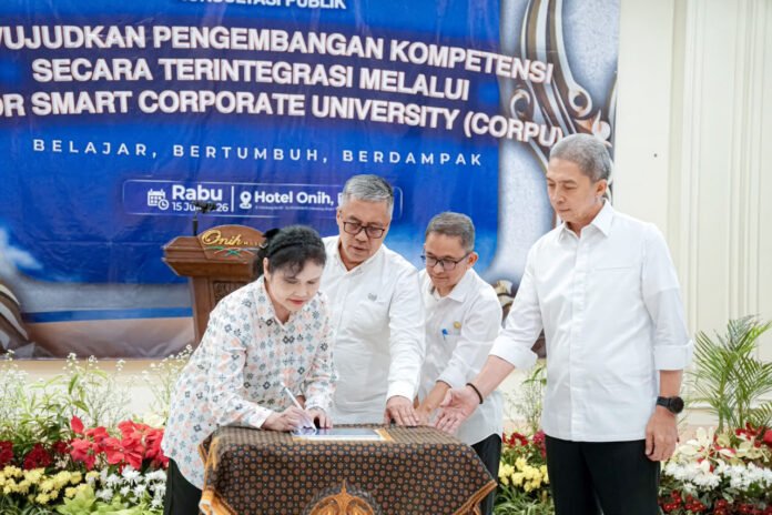 Wali Kota Bogor bersama jajaran Pemkot saat peluncuran B-Smart CORPU sebagai program pengembangan kompetensi ASN. Foto: Pemkot Bogor Wali Kota Bogor bersama jajaran Pemkot saat peluncuran B-Smart CORPU sebagai program pengembangan kompetensi ASN. Foto: Pemkot Bogor