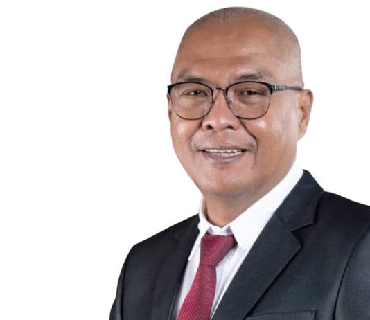 PWI Pusat Sentil Pernyataan Hotman Paris, Ingatkan Batas Etika di Hadapan Wartawan Ketua Umum PWI Pusat Akhmad Munir menyampaikan sikap organisasi terkait penghormatan terhadap profesi wartawan. Foto: Istimewa