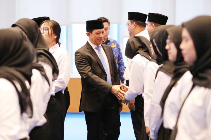 Kepala BNPB Suharyanto melantik 92 Calon Pegawai Negeri Sipil di Graha BNPB, Jakarta. (Dok. BNPB) Kepala BNPB Suharyanto melantik 92 Calon Pegawai Negeri Sipil di Graha BNPB, Jakarta. (Dok. BNPB)