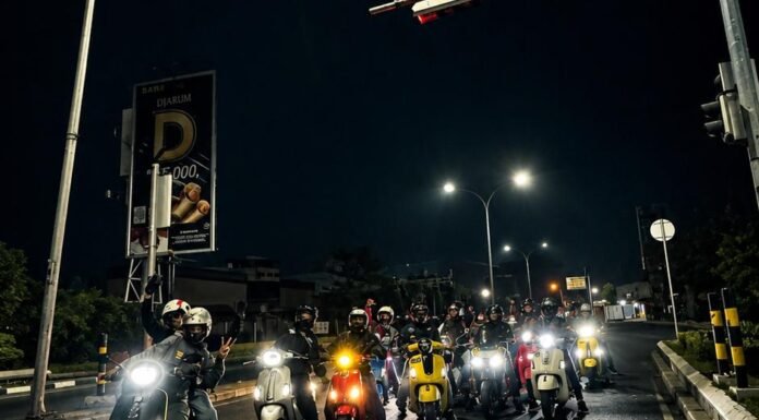 Jelang Jogja Scooter Parade 2026, BKSI x Scootnelis Kompak Touring Depok–Yogyakarta dengan Semangat Brotherhood Rombongan BK Scooter Indonesia bersama Scootnelis bersiap melakukan touring dari Depok menuju Yogyakarta untuk menghadiri Jogja Scooter Parade 2026 dengan mengusung semangat safety riding, solidaritas, dan persaudaraan komunitas. Foto: Harnas.id
