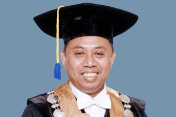Rektor Unsoed Akhmad Sodiq Diamankan dalam OTT KPK di Purwokerto. Foto: Unsoed.ac.id