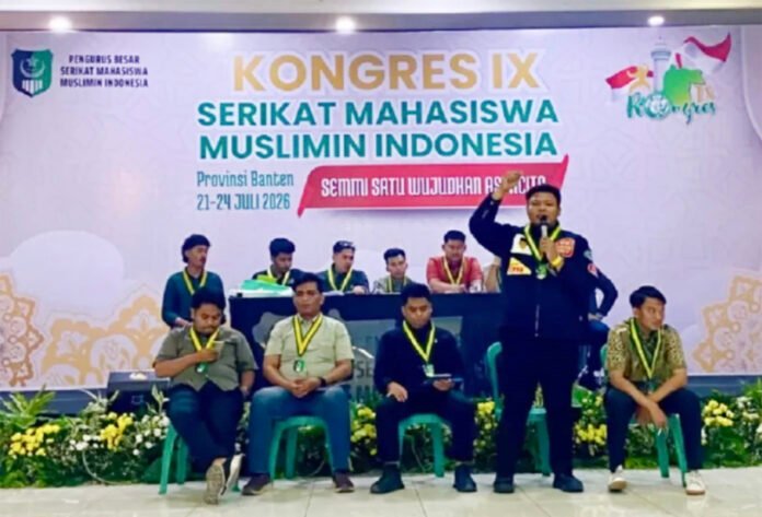 Ketua Umum terpilih PB SEMMI Achmad Donny menyampaikan keterangan terkait isu pergantian Kapolri. (Dok. Istimewa)