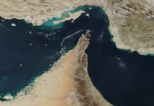 Harga Minyak Dekati US$90, Konflik Timur Tengah Bikin Selat Hormuz Makin Tak Pasti Selat Hormuz. Foto: Wikipedia
