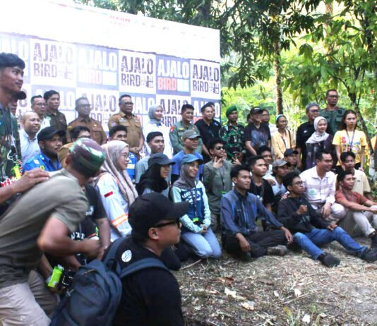 Ajalo Bird Race 2026 Bikin Maluku Utara Makin Dilirik, Burung Endemik Jadi Magnet Ekowisata Dunia Peserta mengikuti Ajalo International Bird Race 2026 di kawasan Taman Nasional Aketajawe Lolobata, Maluku Utara. (Dok.Istimewa)