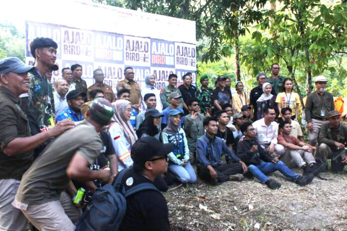 Peserta mengikuti Ajalo International Bird Race 2026 di kawasan Taman Nasional Aketajawe Lolobata, Maluku Utara. (Dok.Istimewa)