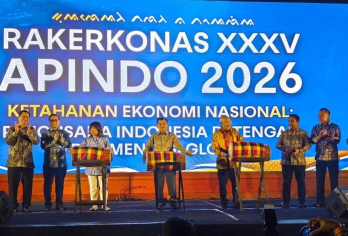 Jusuf Kalla saat membuka Rakerkonas APINDO XXXV di Makassar, Senin (3/8/2026). (Dok. Istimewa)