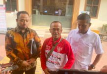 Sidang Sengketa Lahan di PN Bogor Berlanjut, Ahli Waris Beberkan Dasar Klaim Kepemilikan Ahli waris dan kuasa hukum memberikan keterangan kepada awak media usai persidangan sengketa lahan di PN Bogor. (Dok. Istimewa)