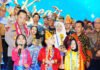 Di Depan Kapolri, Tiga Anak Gambarkan Polisi: Bukan untuk Ditakuti, tapi Menolong dan Melindungi Kapolri Jenderal Polisi Listyo Sigit Prabowo berdialog dengan anak-anak dalam kegiatan di Jakarta, Selasa (11/8/2026). (Dok. Polri)