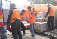 Pos Logistik Halim Masih Simpan 577 Ton Bantuan untuk Korban Bencana NTT Pos Logistik Halim Perdanakusuma Menyiapkan Bantuan untuk Wilayah Terdampak Bencana NTT. Foto: BNPB