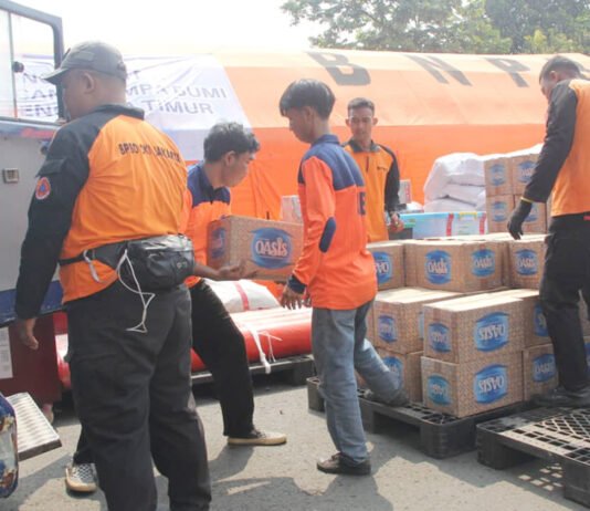 Pos Logistik Halim Masih Simpan 577 Ton Bantuan untuk Korban Bencana NTT Pos Logistik Halim Perdanakusuma Menyiapkan Bantuan untuk Wilayah Terdampak Bencana NTT. Foto: BNPB