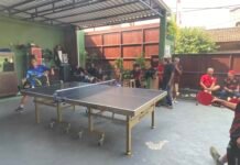 Semarak HUT ke-81 RI, Warga Cimanggis Depok Adu Skill di Mini Turnamen Pingpong Warga Cimanggis Indah, Depok, antusias mengikuti mini turnamen pingpong di BK Sports Center dalam rangka memeriahkan HUT ke-81 Kemerdekaan RI, Selasa (25/8/2026). Foto: Harnas.id