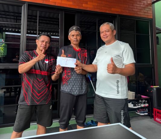 Bang Kris Dorong BK Sports Center L12 Jadi Wadah Bibit Atlet Pingpong Depok Owner BK Sports Center L12 Depok, Bang Kris, mendorong pengembangan olahraga pingpong sekaligus pembinaan bibit atlet melalui berbagai kegiatan dan turnamen. Foto: Harnas.id