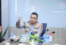 Polri Minta Massa di Depan DPR Jaga Ketertiban, Hak Warga Tetap Beraktivitas Kadiv Humas Polri Irjen Pol Johnny Edison Isir. Foto: Polri