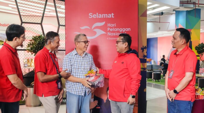 Hari Pelanggan Nasional 2026, Telkomsel Siapkan Beragam Promo dan Kejutan di Jabotabek Jabar Sepenuh hati memahami pelanggan, management Telkomsel menyapa di sejumlah GraPARI Jabotabek Jabar, sekaligus Telkomsel menghadirkan beragam promo menarik. Foto: Telkomsel