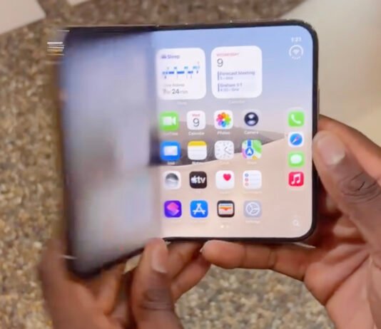 Apple Resmi Rilis iPhone Duo, iPhone Lipat Pertama Dibanderol US$1.999 Apple Resmi Perkenalkan iPhone Duo, iPhone Lipat Pertama, Foto: Tangkapan Layar IG @mkbhd