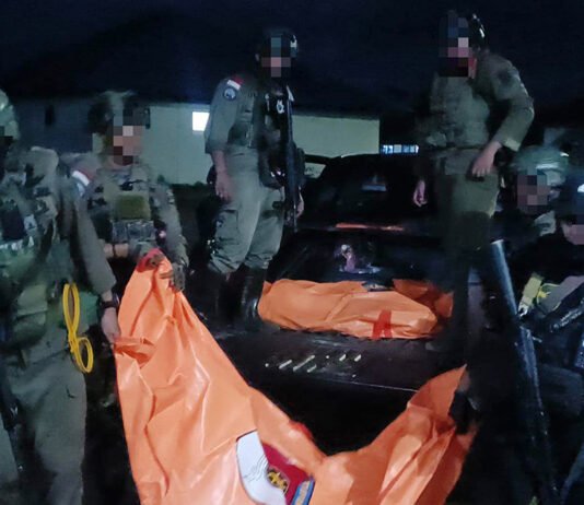 Baku Tembak di Dekai Yahukimo, Empat Diduga Anggota Batalyon Eden Sawi Tewas Personel Satgas Damai Cartenz melakukan pengamanan di wilayah Dekai, Kabupaten Yahukimo. (Dok. Polri)