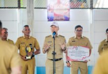 163 Ribu Penumpang Akhir Pekan ke Bogor, Dedie Mulai Benahi Kawasan Stasiun hingga Jalur Kota Wali Kota Bogor Dedie A. Rachim Saat Memimpin Apel di Kantor Disperumkim Kota Bogor. Foto: Pemkot Bogor