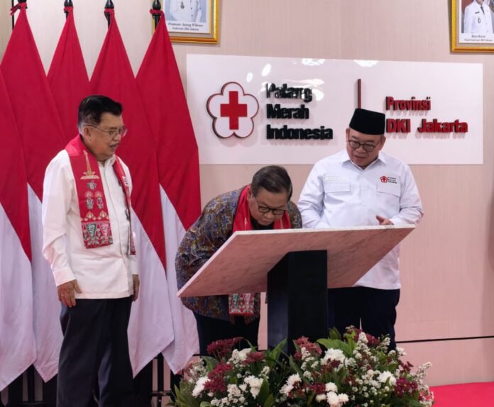 Ketua Umum PMI Jusuf Kalla bersama Gubernur DKI Jakarta Pramono Anung saat peresmian gedung baru PMI DKI Jakarta di Jalan Kramat Raya, Jakarta Pusat, Kamis (17/9/2026). Foto: harnas.id
