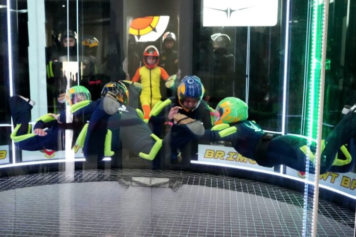 Wakapolri Komjen Pol. Dedi Prasetyo membuka International Open Indoor Skydiving Championships Kapolri Cup II 2026 di Wind Tunnel Korps Brimob Polri, Cikeas, Kabupaten Bogor, Kamis (17/9/2026). Foto; Harnas.id