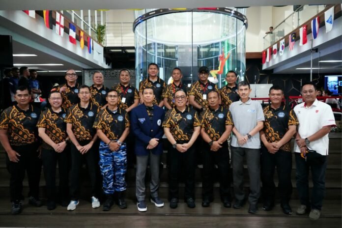 Open Indoor Skydiving Championships Wakapolri Komjen Pol. Dedi Prasetyo membuka International Open Indoor Skydiving Championships Kapolri Cup II 2026 di Wind Tunnel Korps Brimob Polri, Cikeas, Kabupaten Bogor, Kamis (17/9/2026). Foto: Harnas.id
