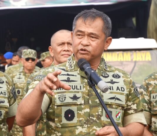 TNI AD Fair 2026 Digelar di Monas, Alutsista Jadi Daya Tarik Pengunjung TNI AD Fair 2026 di Sektor Timur Lapangan Silang Monas, Jakarta, Sabtu (19/9/2026). Foto: Harnas.id