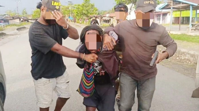 Tim Satgas Operasi Damai Cartenz bersama Polres Yahukimo dalam penanganan perkara penembakan di Distrik Dekai. Foto: Satgas Cartenz