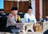 Ngaji Kebangsaan Gus Baha, Kapolri Titip Pesan: Ulama Beri Arah, Polri Jaga Keamanan Kapolri Listyo Sigit Prabowo Mengikuti Ngaji Kebangsaan Bersama Gus Baha di Rembang. Foto: Polri