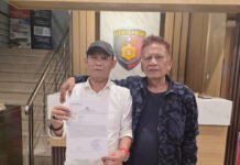 Tetangga Prabowo Laporkan Sentul City ke Polda Jabar, Sengketa Lahan Masuk Jalur Hukum Pihak terkait saat menyampaikan keterangan terkait sengketa lahan di Bojong Koneng, Kabupaten Bogor.