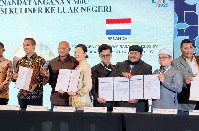 Penandatanganan MoU SMAN dengan Baso Gejrot Indonesia dan Al Na’im Fried Chicken dalam rangkaian TEI 2026 di Tangerang, disaksikan Mendag dan Wamendag. (Dok. SMAN) Penandatanganan MoU SMAN dengan Baso Gejrot Indonesia dan Al Na’im Fried Chicken dalam rangkaian TEI 2026 di Tangerang, disaksikan Mendag dan Wamendag. (Dok. SMAN)