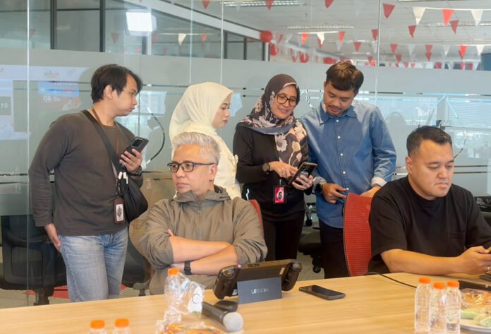 Enam pemenang Telkomsel 5G Video Competition periode ketiga. Foto: Telkomsel