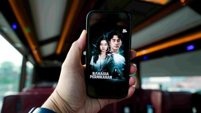 MAXStream TV mengeksplorasi penggunaan kecerdasan buatan dalam produksi film Rahasia Pernikahan dengan tetap menempatkan kreativitas manusia sebagai pengendali proses kreatif. Foto: Istimewa