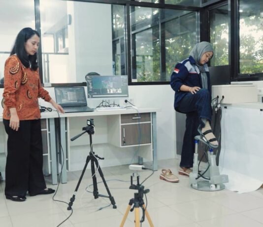 Kembangkan Robot Rehabilitasi Pascastroke, Dosen ITS Raih Penghargaan ASEAN