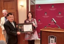 JK Terima Penghargaan Khusus dari NIU, Disebut sebagai Jembatan Indonesia–Amerika Serikat