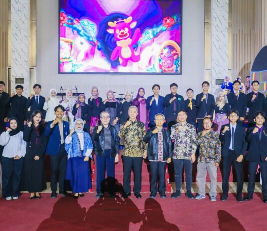 Dedie Rachim Bicara Energi hingga Pangan di IPB, Sebut Masa Depan Ada di Kampus Wali Kota Bogor Dedie A. Rachim Menjadi Keynote Speaker Pekan Apresiasi IPB University (Dok. Pemkot Bogor)