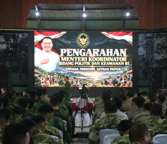 Kunjungi Papua Tengah, Menko Polkam Tekankan Pendekatan Humanis dan Keselamatan Personel Satgas