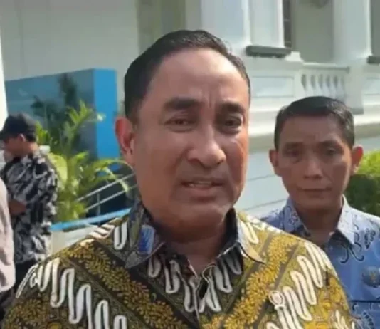 Komisi III DPR Sepakati Suyudi Ario Seto Jadi Kapolri Gantikan Listyo Sigit Komisi III DPR RI menyepakati Komjen Pol Suyudi Ario Seto sebagai calon Kapolri menggantikan Jenderal Pol Listyo Sigit Prabowo. Foto: Istimewa